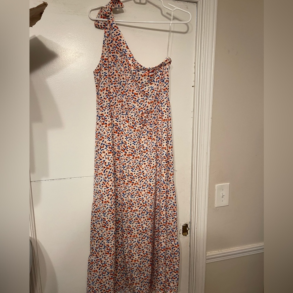 One Shoulder MIDI Dress!